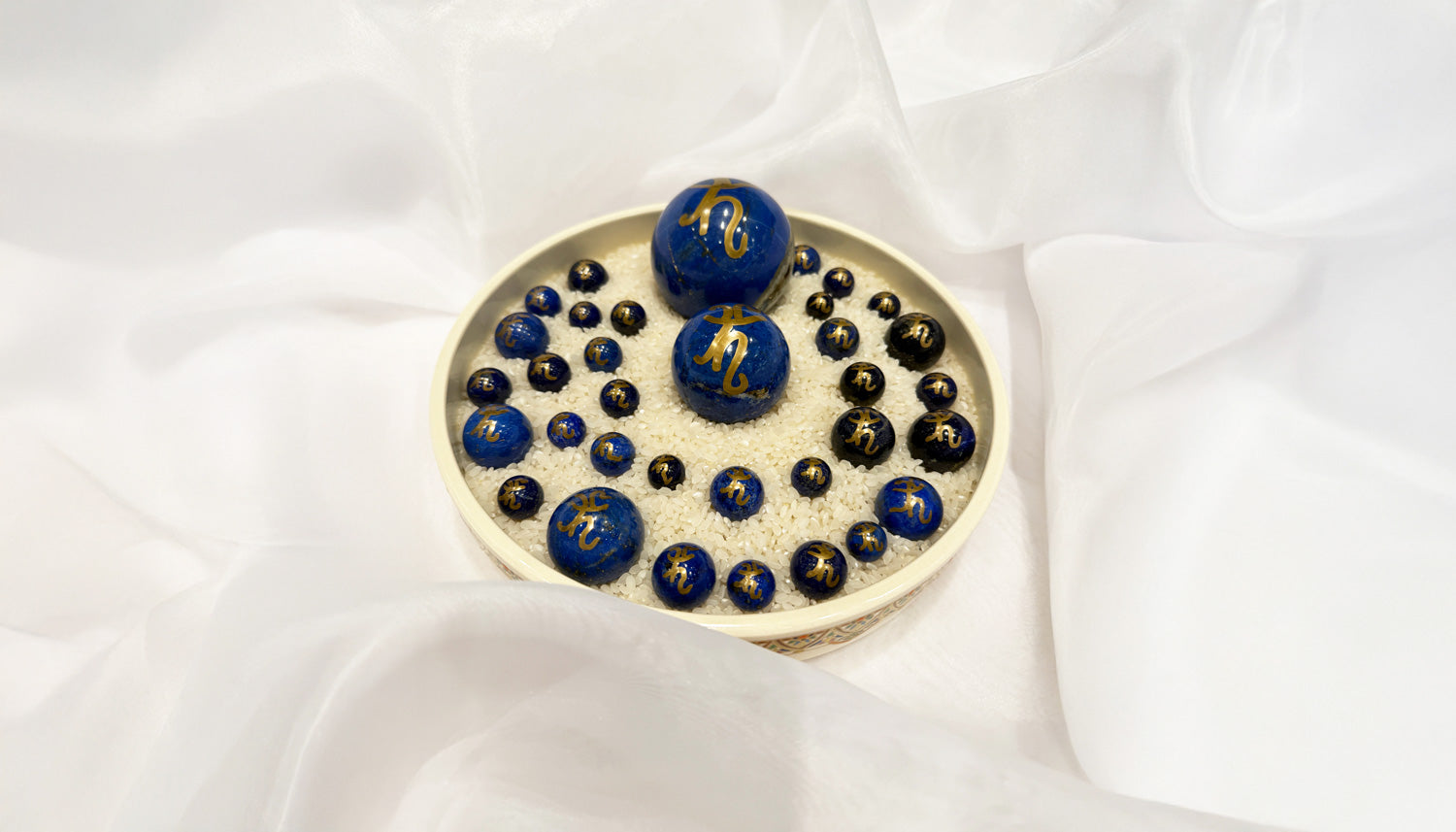 ヤンタラジローによるチャージドクリスタル「ウエサククリスタル」