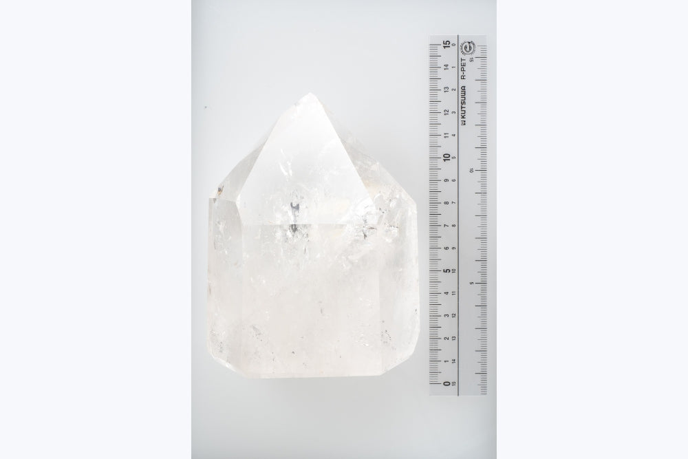 Clear Point Quartz Crystal_CP136_Medium_Channeling
