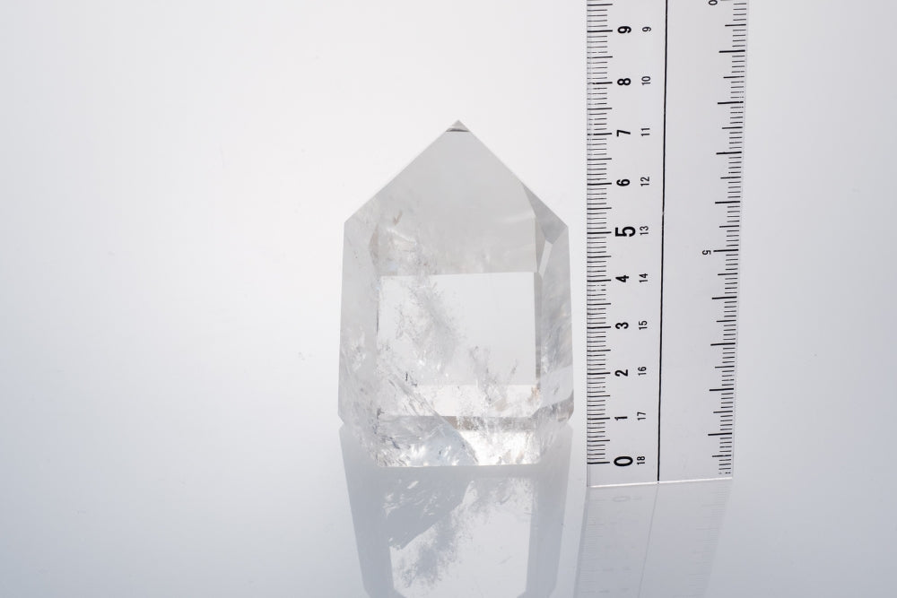 Clear Point Quartz Crystal_CQP1810_Channeling
