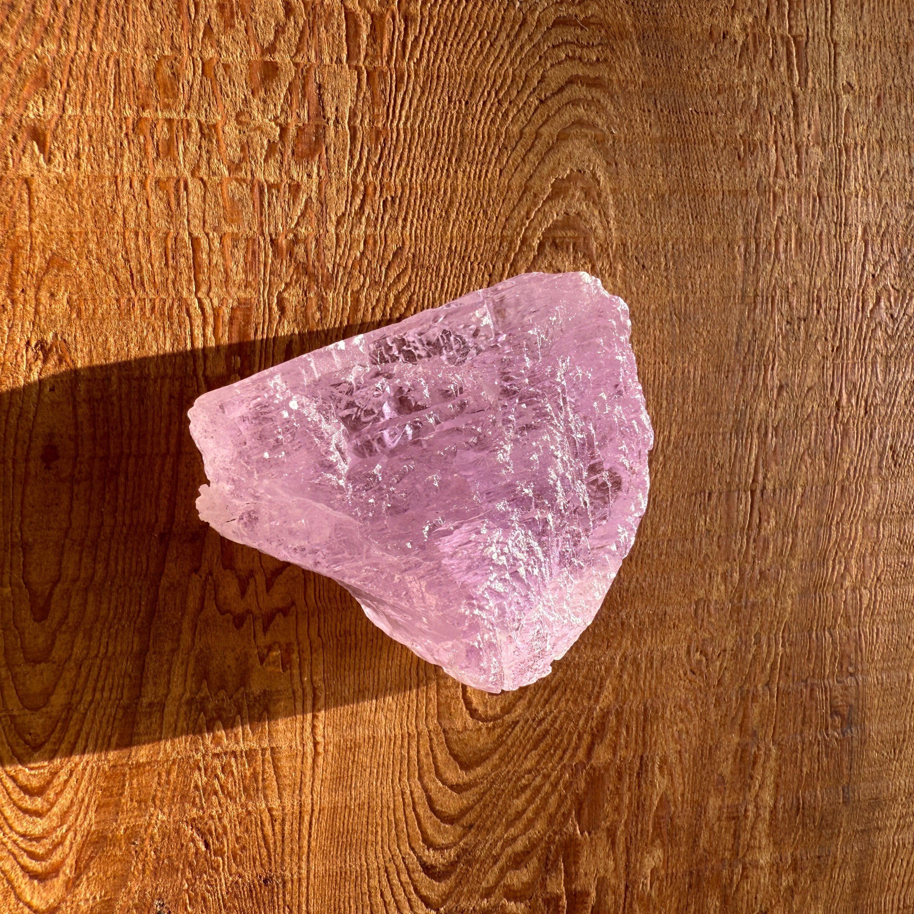 Kunzite rough stone_KZL01