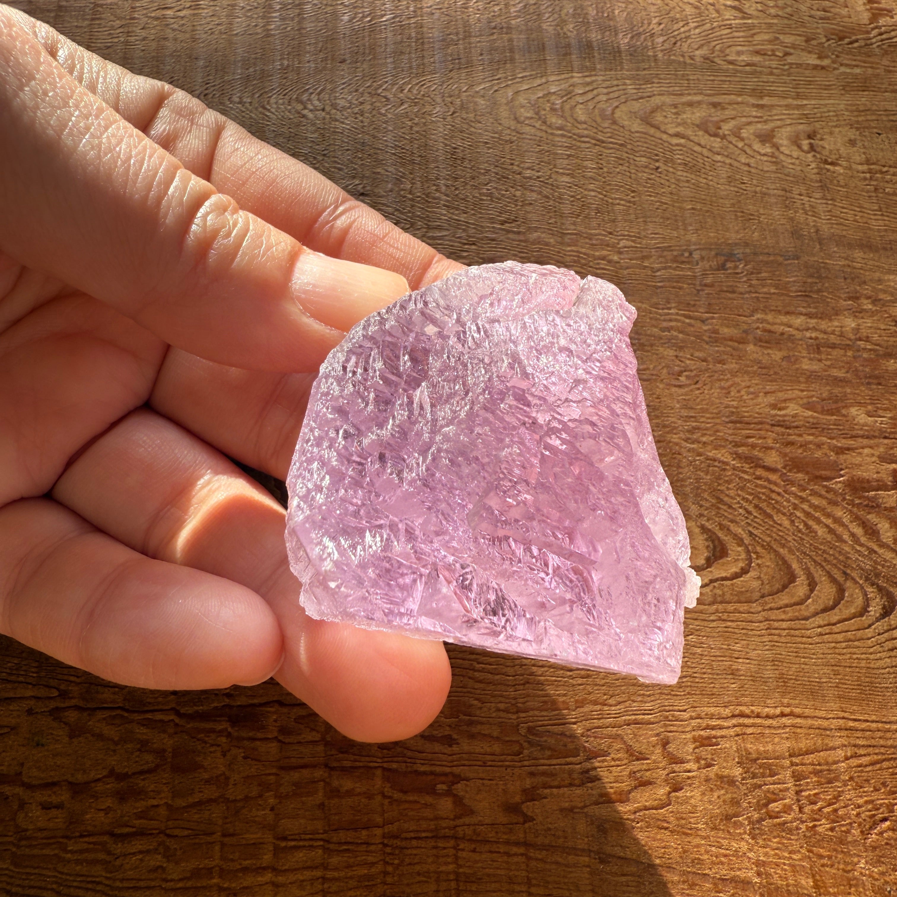Kunzite rough stone_KZL01
