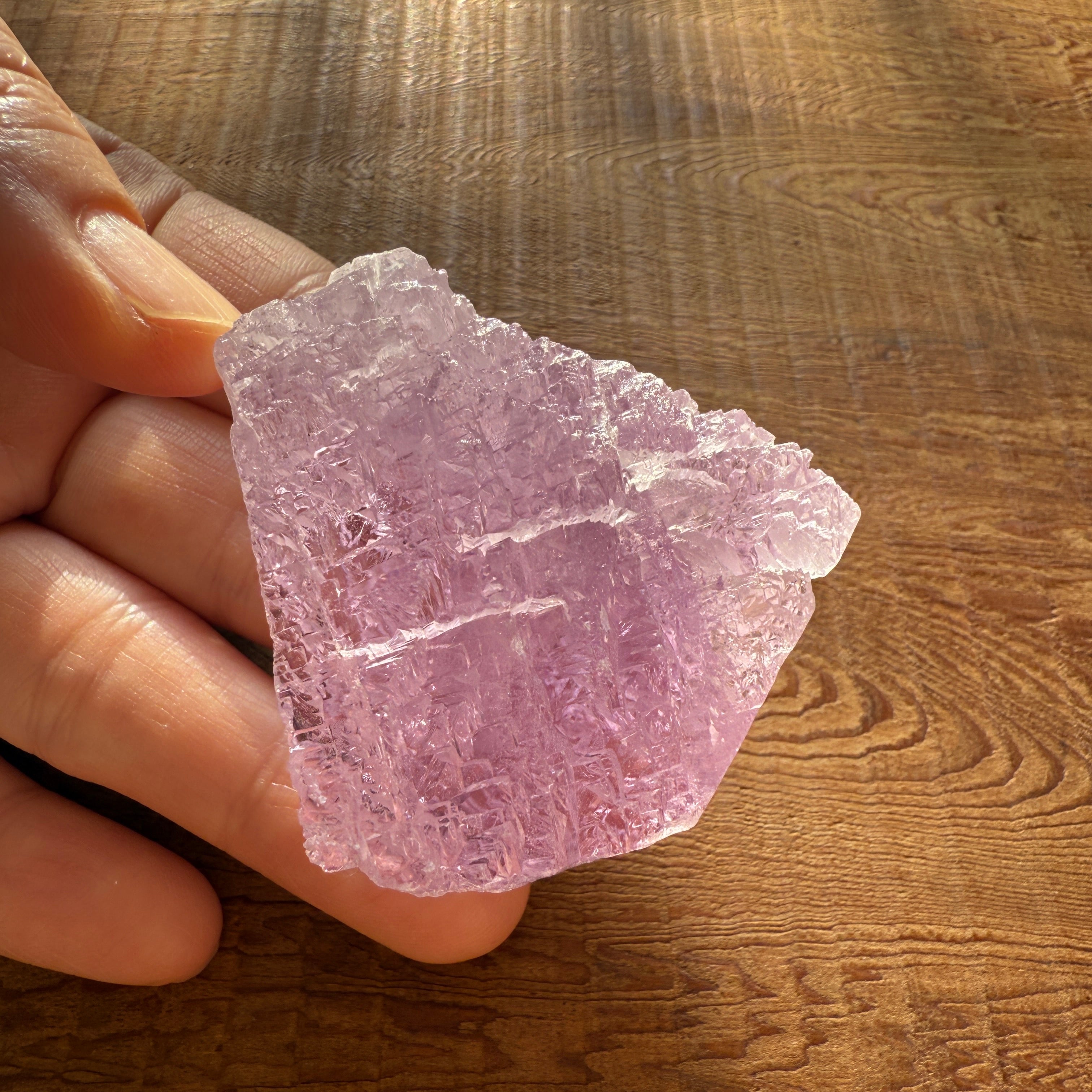 Kunzite rough stone_KZL01