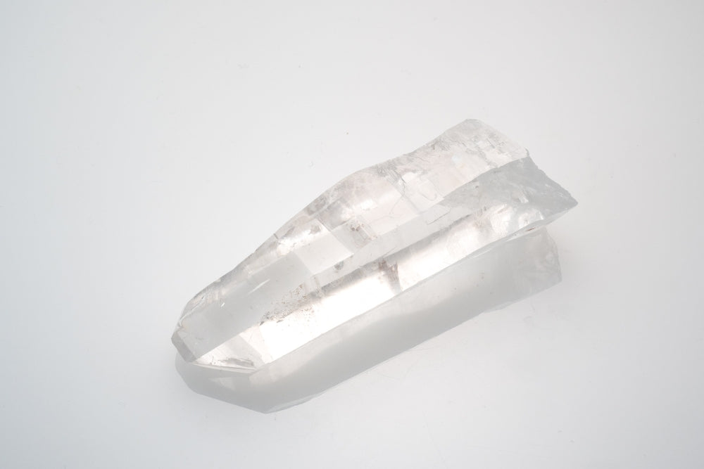 Clear Point Quartz Crystal_LC405