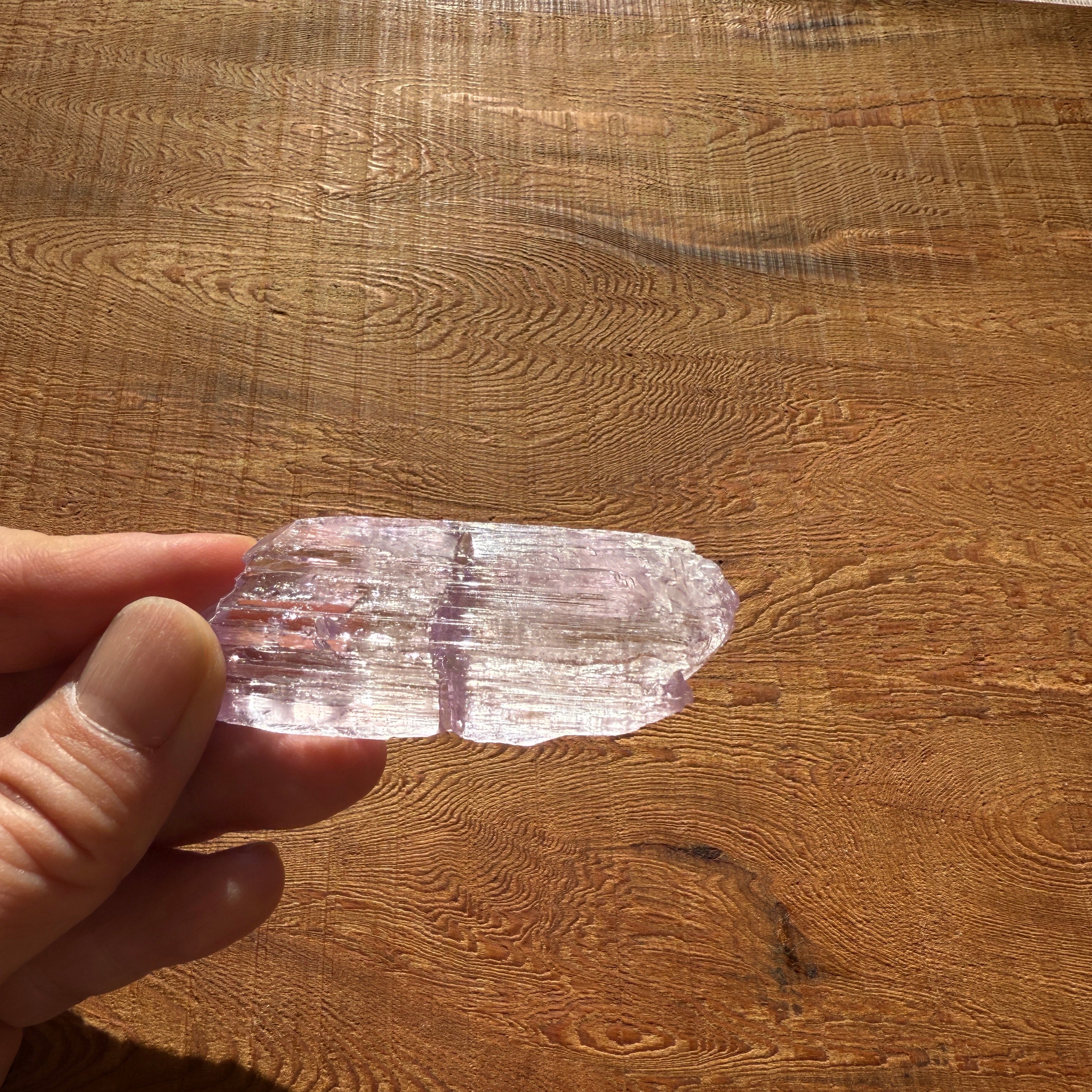 Kunzite rough stone _KZL02