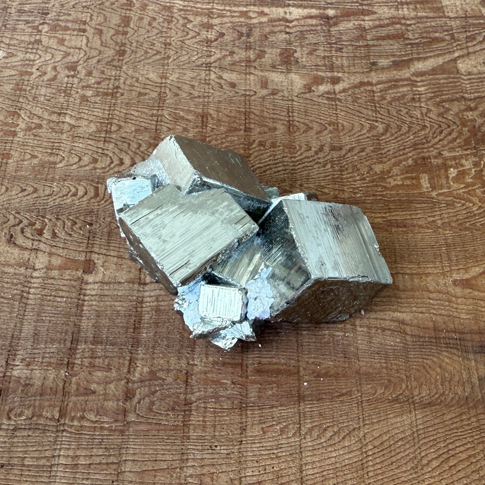 パイライト 黄鉄鉱 原石 003