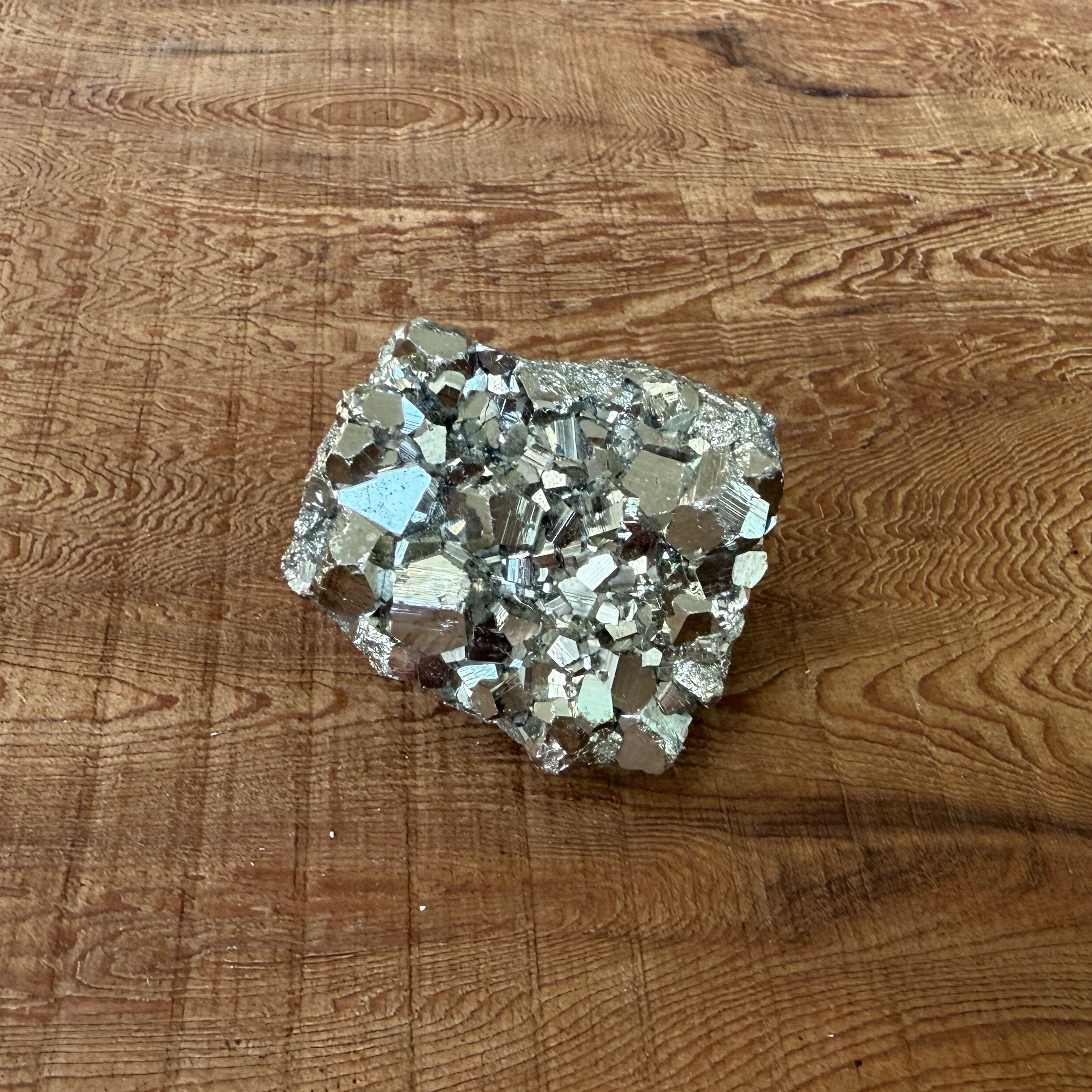 パイライト 黄鉄鉱 原石 005