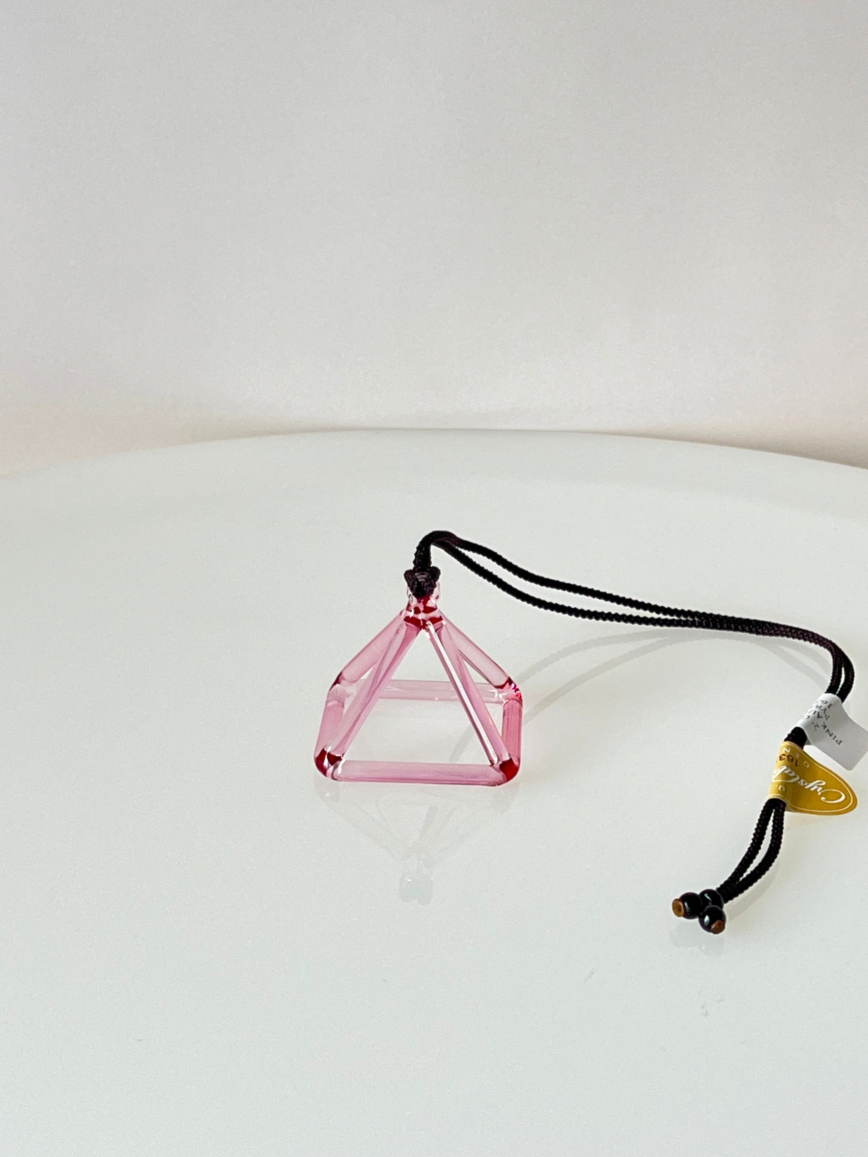 2インチ G#+45 Pink Aura Gold Pyramid / ピンクオーラゴールドピラミッド