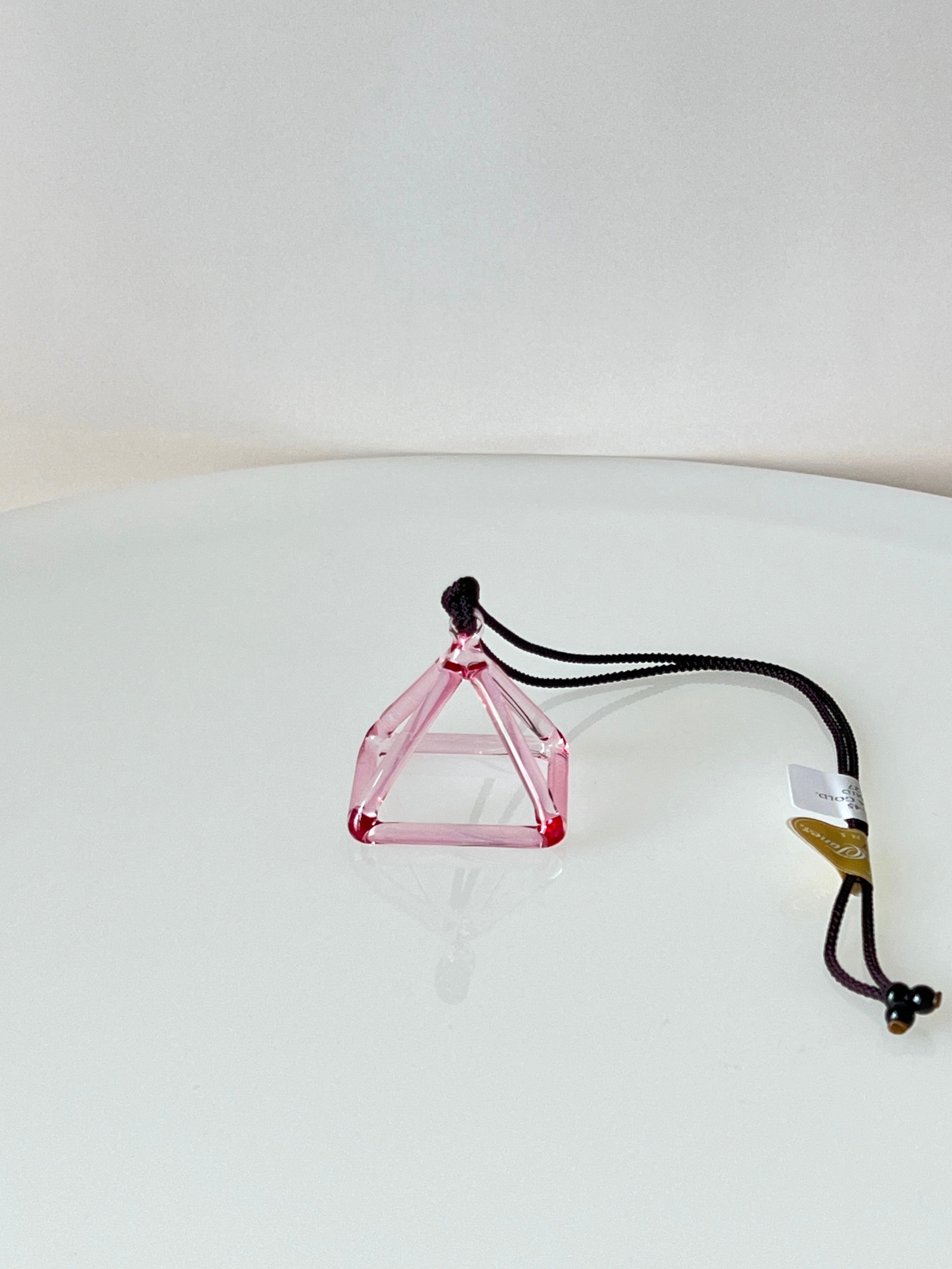 2インチ G#-45 Pink Aura Gold Pyramid / ピンクオーラゴールドピラミッド