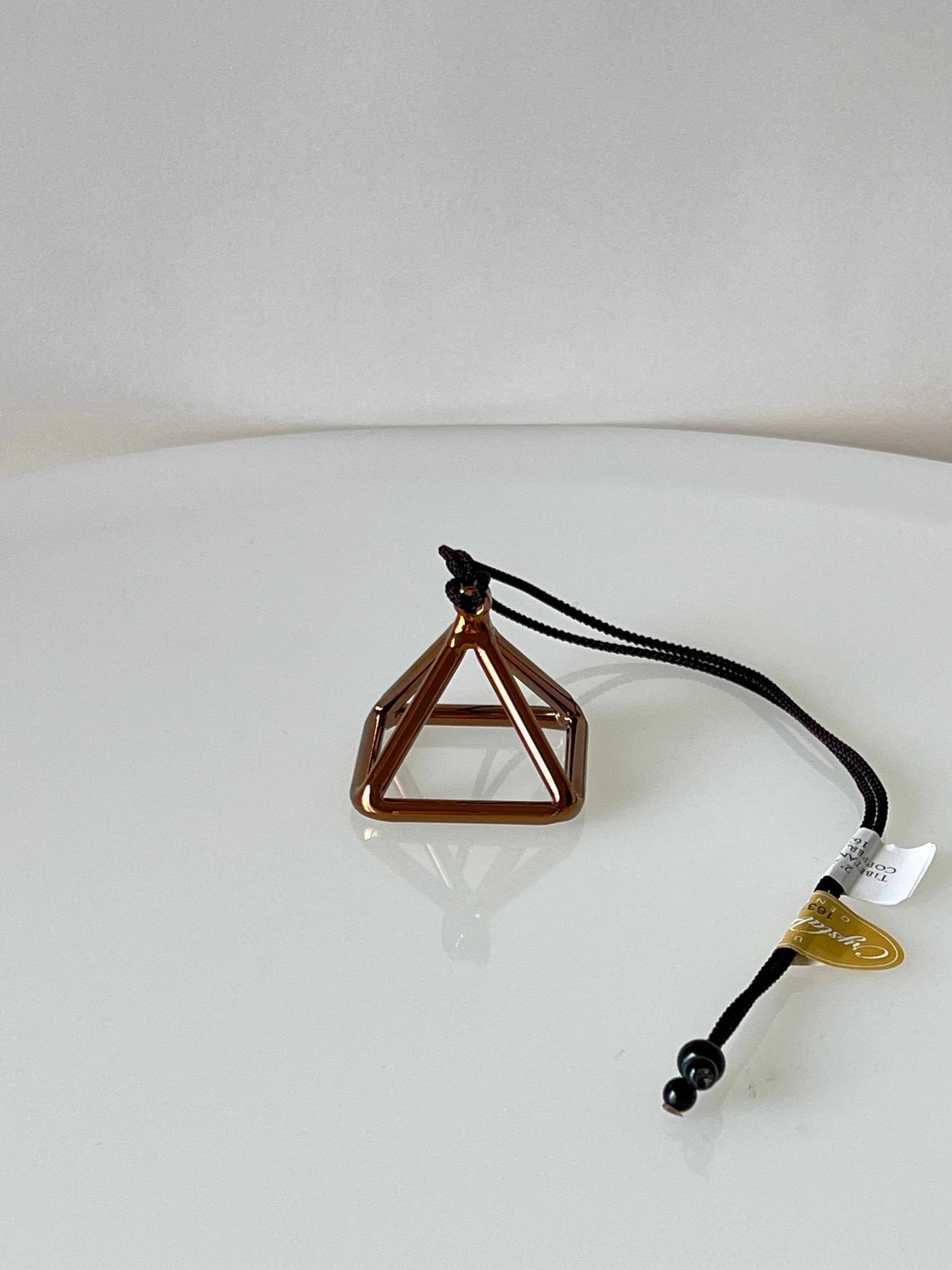 2インチ A-10 Tibetan Quartz Pyramid / チベッタンクォーツピラミッドネックレス